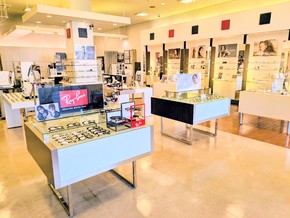 メガネスーパー