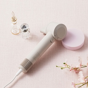 高濃度マイナスイオンでヘアケア